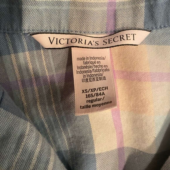 Victoria’s Secret Flannel Pajamas - Picture 4 of 5